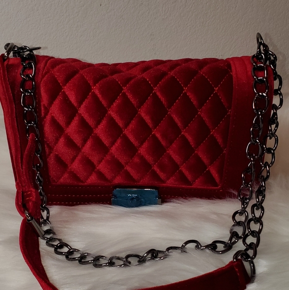 Purses - Picture 2 of 8